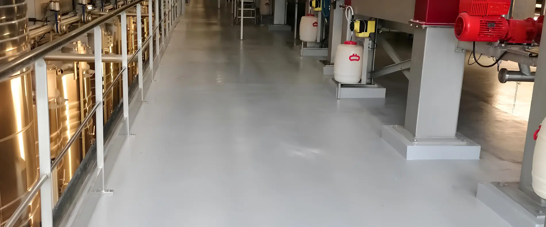 A view of the finished industrial floor system with MC-DUR TopSpeed